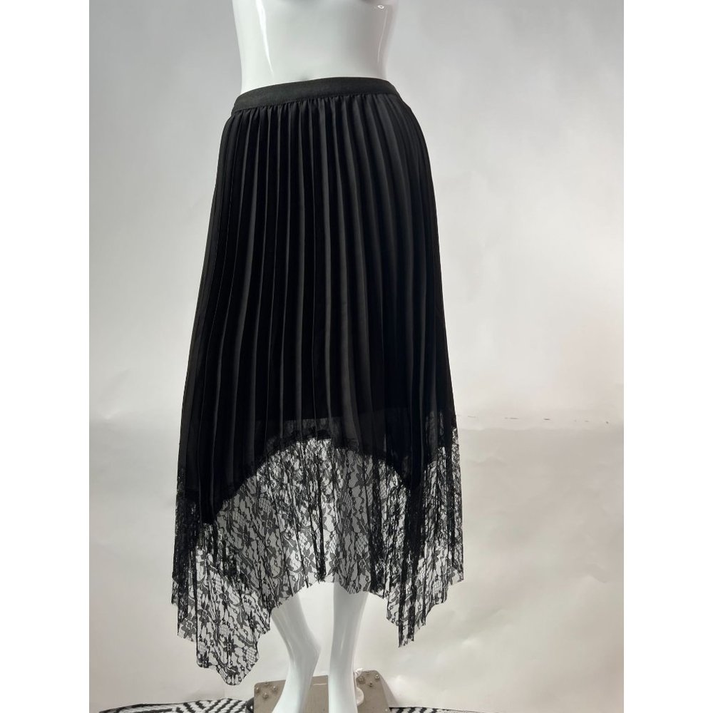 Mega Wear Lace Trim Pleated Asymmetrical Skirt  M Black  Pleated with Lace Polye